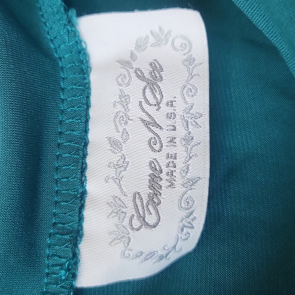 COME N SEE Emerald Green Cold Shoulder 3/4 Sleeve Swing Tunic Top- Plus Size - Picture 2 of 8